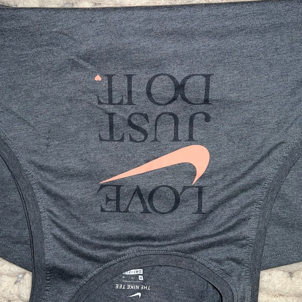 Nike workout too